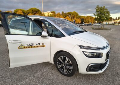 Taxi Forlì auto 01